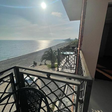 Hotel Leon New Athos Exterior foto