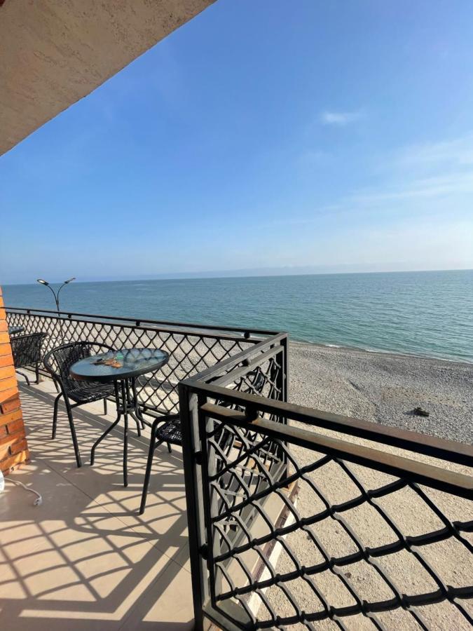 Hotel Leon New Athos Exterior foto